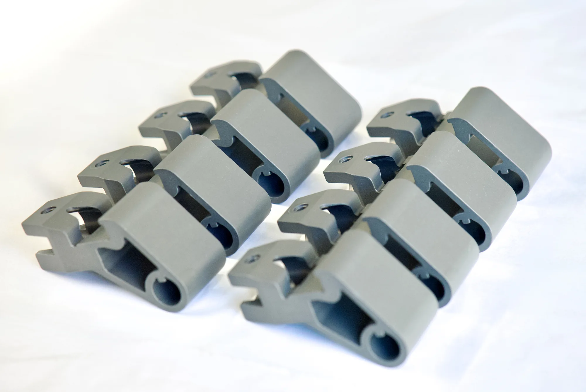 Hard anodised aluminium components
